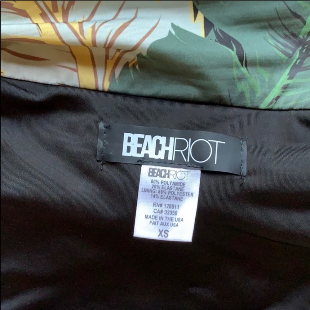 Beach Riot Bikini Bottom - Picture 4 of 4